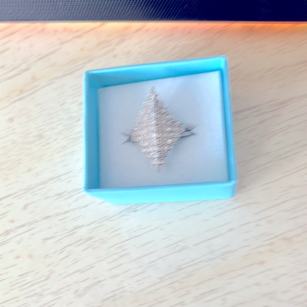 Platinum over silver/diamond